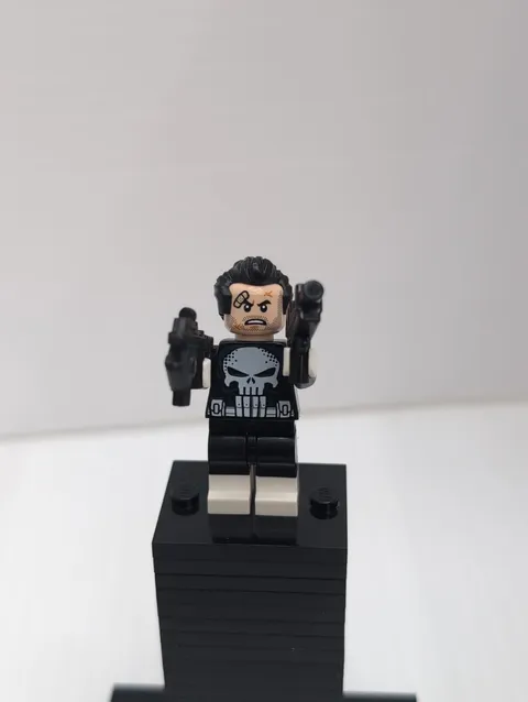 LEGO Marvel Spiderman The Punisher Minifigure 76178 Daily Bugle sh722 sh0722 