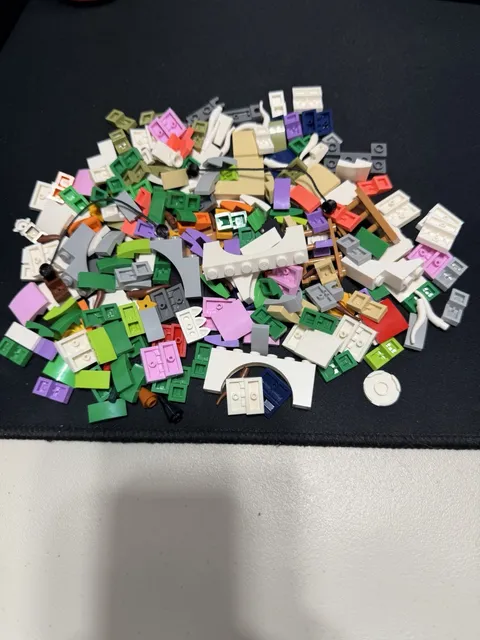 Lego Pieces Total Amount 256 Pieces