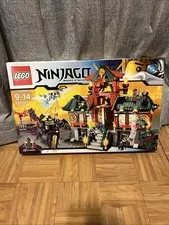 Lego 70728 Battle For Ninjago City Temple Building Set-Sealed-Read Description