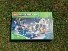LEGO Minecraft: The Deep Dark Battle (21246) Sealed New