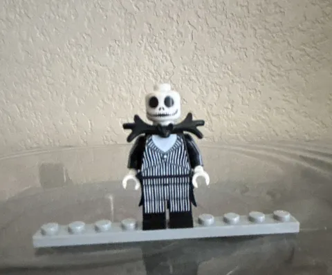 LEGO Jack Skellington Minifigure Skeleton Head Black Pinstripe Outfit Bow Tie