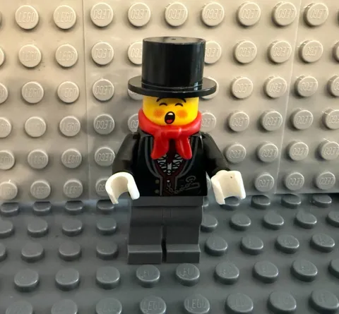 LEGO Holiday Male Caroler Minifigure - hol064 - From Set 10249 Winter Toy Shop