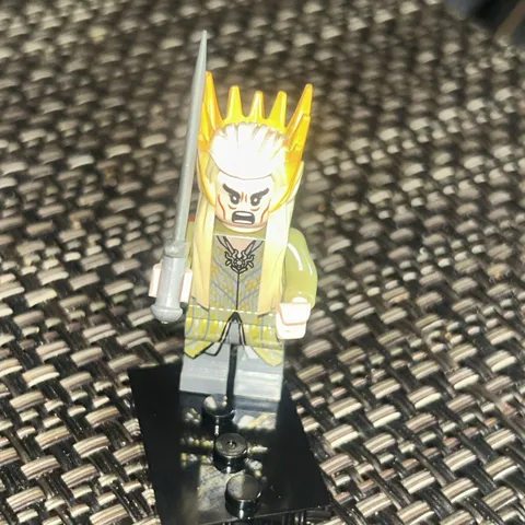 LEGO Lord of the Rings THRANDUIL Minifigure Mirkwood Elf Army 079 new 