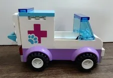 Lego Friends Juniors Mia's Vet Clinic (10728) Car