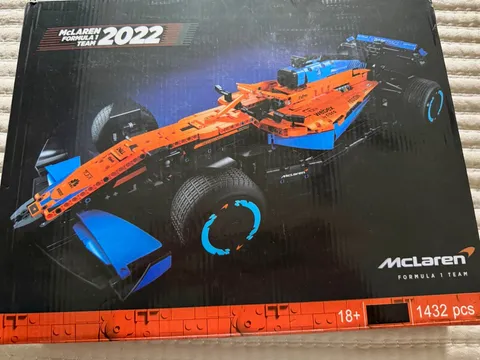 LEGO Technic McLaren Formula 1 Race Car 42141 1432 pcs 18+ (2022)
