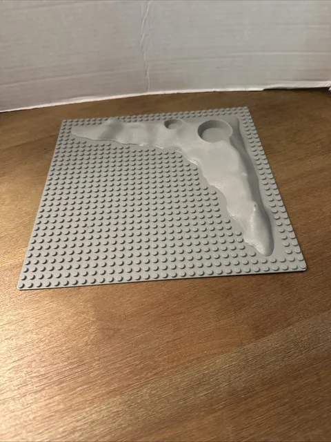 Lego 3947a Raised Crater Moon Space Baseplate 32x32 10"x10" Light Gray