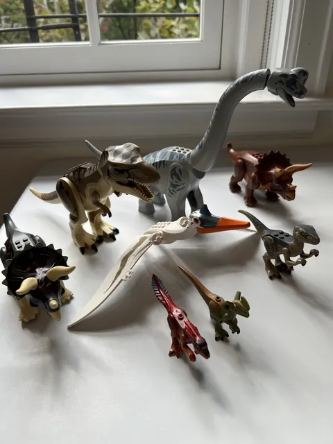LEGO Jurassic World Dinosaurs Lot of 8