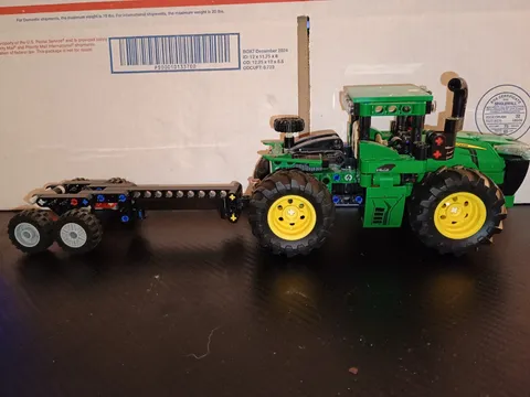 Lego Technic 42136 John Deere 962OR 4WD Tractor - No Trailer Bed or Manual.
