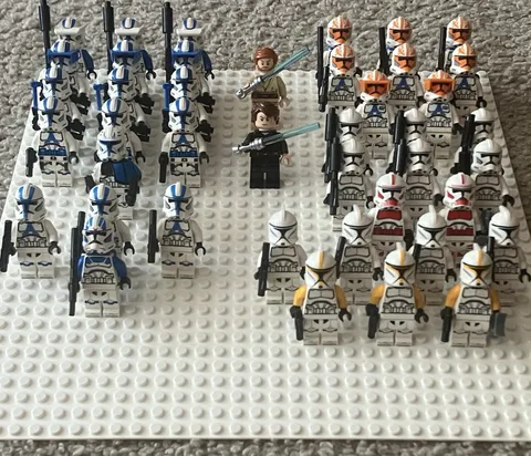 LEGO Star Wars Clone Trooper Minifigure Lot w/ Weapons