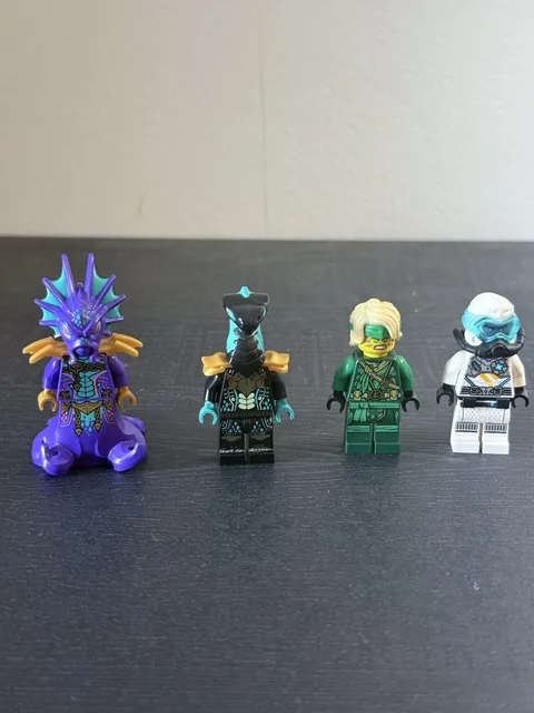LEGO NINJAGO Minifigure Lot of 4 Assorted Characters Plastic