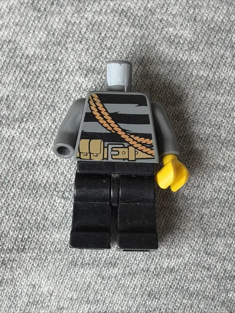 LEGO Minifigure CTY0364: Police - City Burglar Incomplete