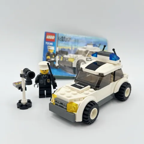 LEGO CITY: Police Car (7236) 100% complete w/instructions READ