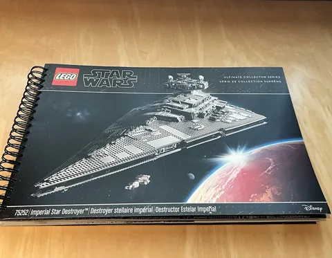 LEGO UCS Imperial Star Destroyer Instruction Manual 75252 Star Wars NEW