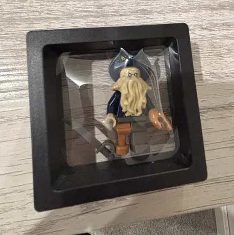 LEGO Pirates of the Caribbean Davy Jones figure AUTHENTIC + MINT. Comes in case!