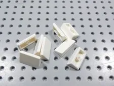 LEGO Lot of 8 White 1x2x2/3 Slopes BB