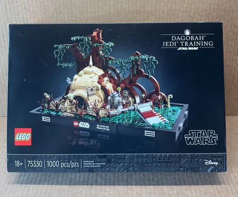 LEGO 75330 Star Wars: Dagobah Jedi Training Diorama. Sealed And Ships Free!