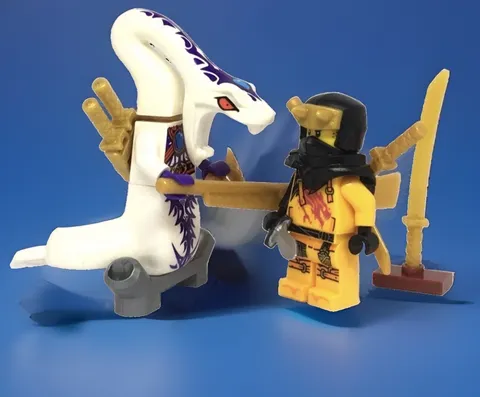 ARIN NINJAGO WARRIOR LEGO + PYTHOR (p) D