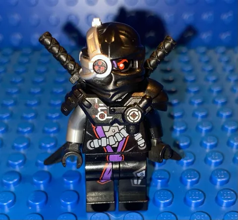Lego Ninjago Minifigure General Cryptor Rebooted w/ Katanas 70725 70726 70721!