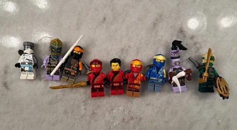 71765 LEGO Ninjago Core Ninja Ultra Combo Mech Minifigures