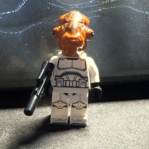 LEGO STAR WARS Ackbar Trooper Minifigure 75388 Jedi Bob's Starfighter