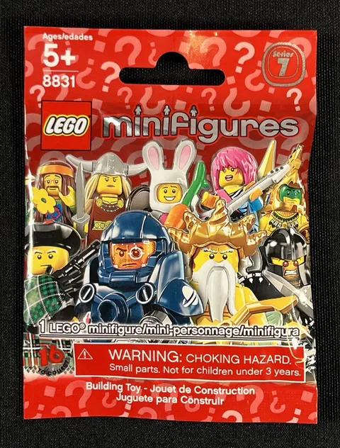 LEGO Minifigures Series 7 (8831) – NEW Sealed Blind Bag Factory Pack 2012