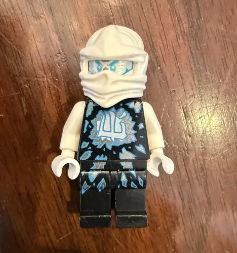 Lego Zane 70742 Airjitzu Possession Ninjago Minifigure