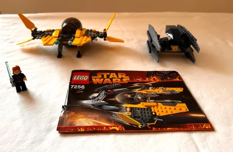 Lego star wars set 7256 Jedi Starfighter and Vulture Droid w/ manual  NO box