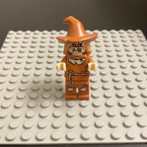 LEGO DC Minifigure, Scarecrow Minifigure From Set 76054