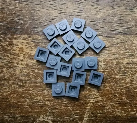 LEGO Dark Bluish Gray Plate 1 X 1 QTY 20. Part No. 3024.