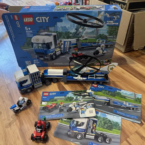 LEGO CITY: Police Helicopter Transport (60244) 100% with box and instructions