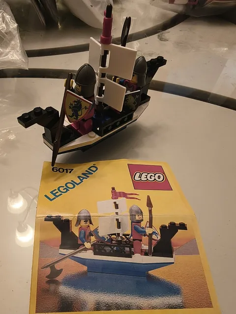 Vintage LEGO 6017 KING'S OARSMEN CASTLE Lion Knights 1987 - complete with manual