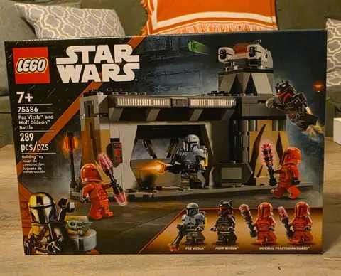 LEGO Star Wars: Paz Vizsla and Moff Gideon Battle Mandalorian (75386) New Sealed