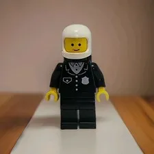 Lego City Police Officer with Helmet Minifigure