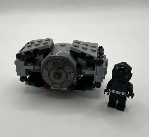 LEGO Star Wars Microfighters TIE Interceptor 75031 TIE Pilot 94 pcs No Box