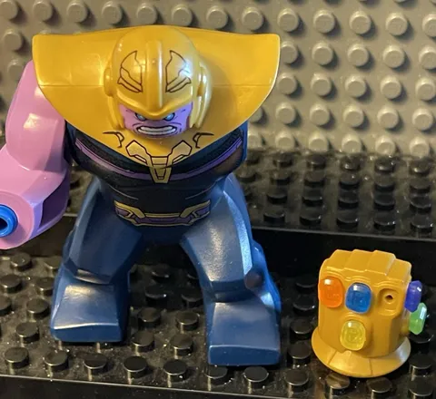 LEGO MARVEL SUPER HEROES Thanos Minifigure 76107  Incomplete Arm Hands Gem
