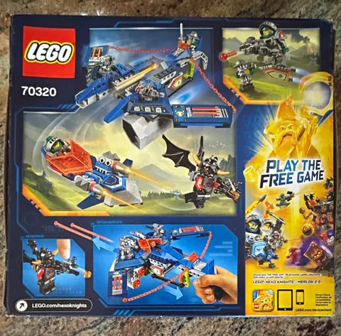LEGO NEXO Knights NEXO Powers Aaron Fox's Aero-Striker V2 70320 301 pcs
