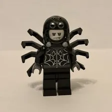LEGO MiniFigure Series 18   Spider Suit Boy Tarantula, & Costume 71021