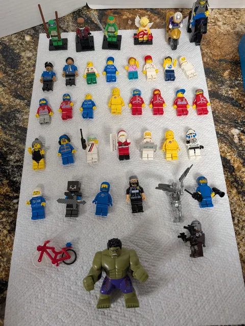 LEGO Marvel Superheroes Guardians of the Galaxy & Mini Fig Lot W/ Vehicles Mixed