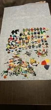 Lego Minifigures with parts lot