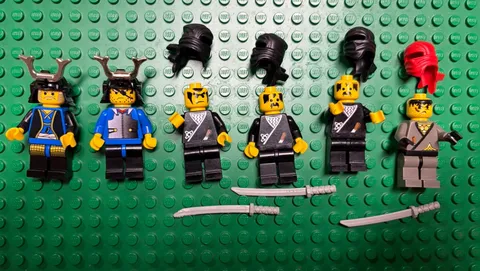 Lego Castle Ninja Minifigures Lot CAS056 CAS055 CAS048 CAS049