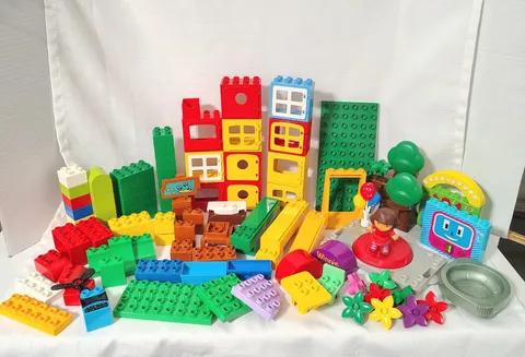 Lego Duplo Lot + Few Novelty Mega Bloks Dora Explorer Yo Gaba 98 Large Pieces