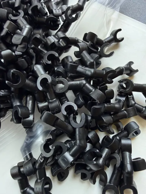 LEGO-NEW-#93061-BLACK-ARM SKELETON BENT W/ CLIPS-90 DEGREE-10 PIECES