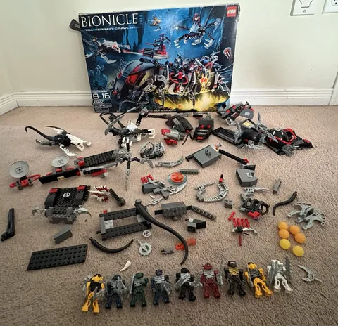 Lego Bionicle Toa Terrain Crawler Set 8927 with Box (AS IS)