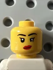 LEGO 3626pb3578 Head Dual Sided Female Black Eyebrows Red Lips Grin Scowl Dents