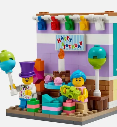 LEGO 40584 Seasonal: Birthday Diorama (157 pieces) (new in bags, but no box)