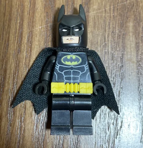 LEGO Minifigure sh0329 - Batman - Utility Belt, Head Type 1