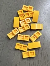 LEGO 11477 Bright Light Orange Slope, Curved 2 x 1 x 2/3 - 14 Pieces