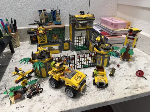 LEGO Dino Lot of 3 Sets Dino Defense 5887 Raptor Chase 5884 Tower Takedown 5883