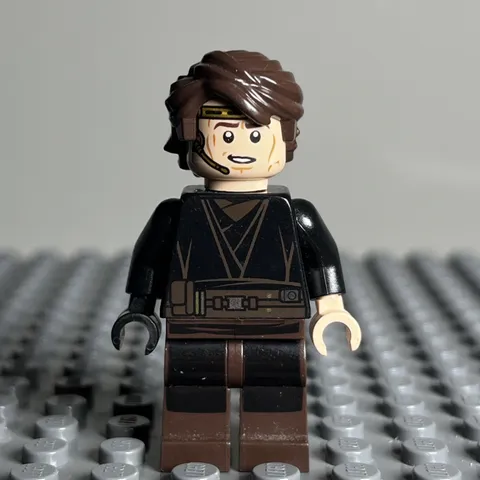 LEGO Star Wars Minifigure SW0526 Anakin Skywalker Dark Brown Legs Headset - 3J