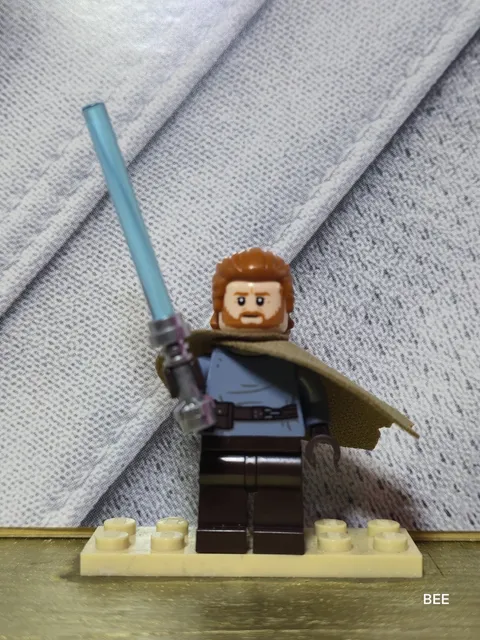 LEGO - Ben Kenobi Obi Wan Starwars Minifigure from Inquisitor Transport Scythe